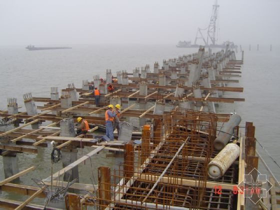 ���̰���